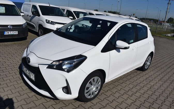 Toyota Yaris cena 39400 przebieg: 103276, rok produkcji 2018 z Mszczonów małe 631